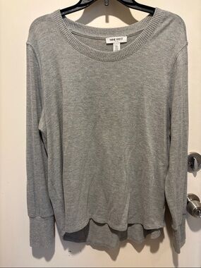Nine West Light Gray Crewneck Sweater
